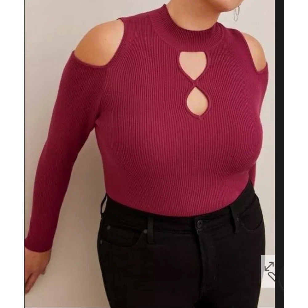 Torrid‎ Black Pullover Ribbed Mock Neck Cold Shoulder Fitted Sweater Size 2 2x